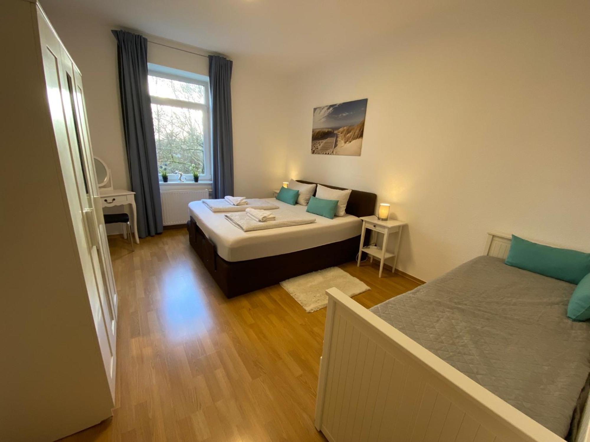 Zur Schleuse - Ferienwohnung Bis 6 Personen Mit Gem Garten 로스토크 외부 사진