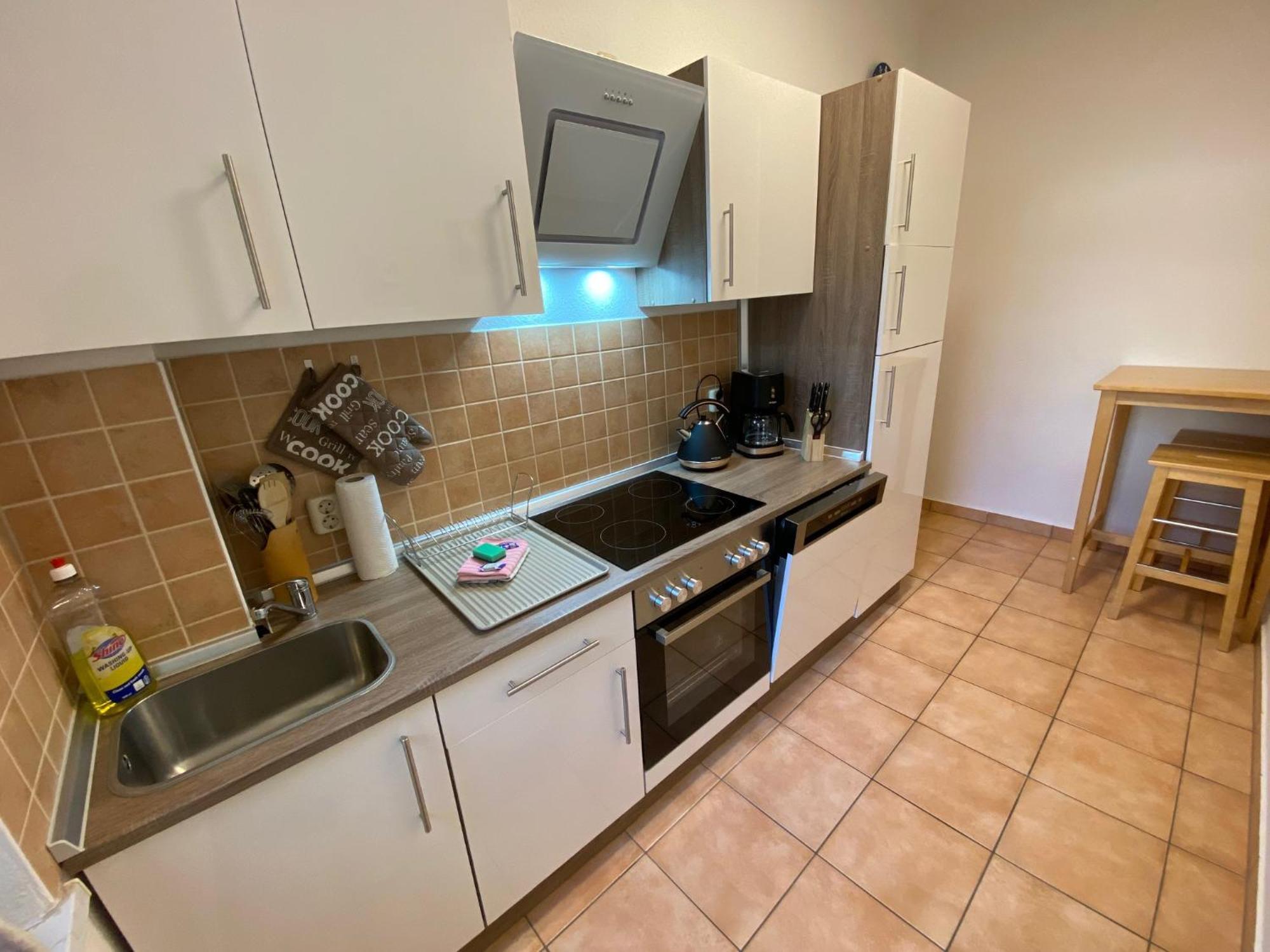 Zur Schleuse - Ferienwohnung Bis 6 Personen Mit Gem Garten 로스토크 외부 사진